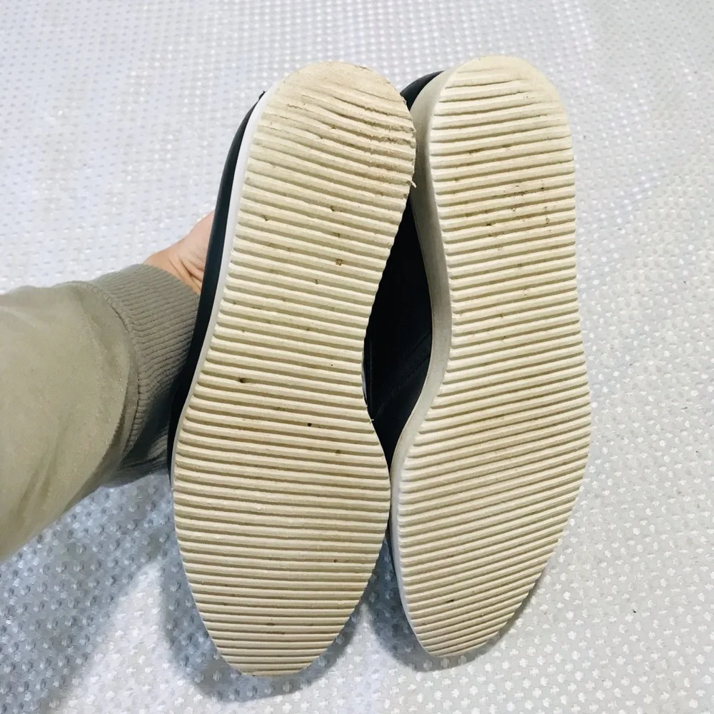 Everlane‎ shoes